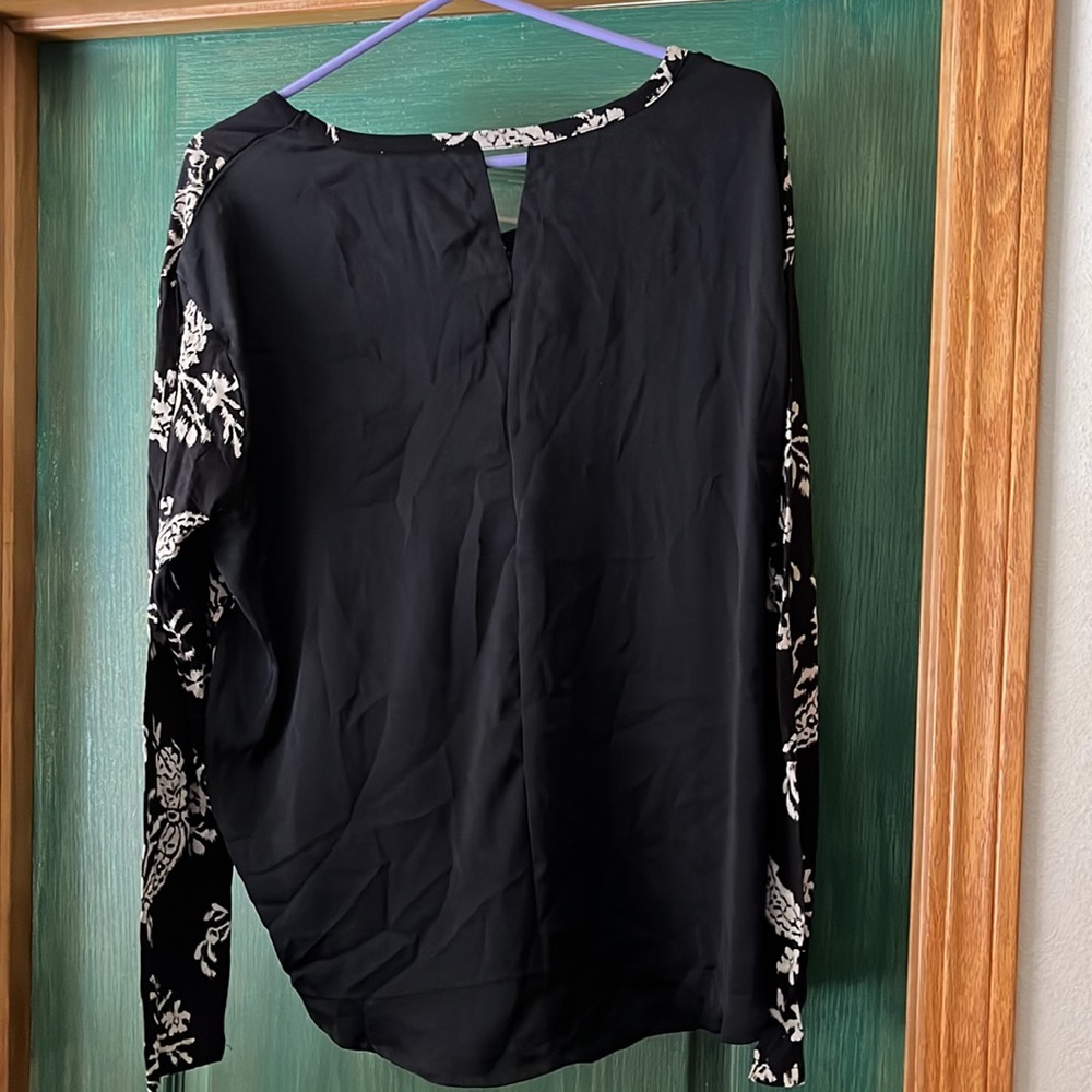 Women’s blouse - Picture 3 of 4